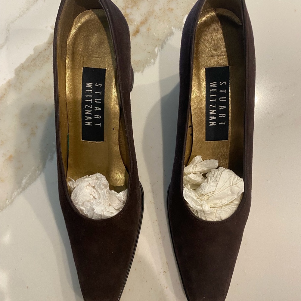 Stuart Weitzman Brown Suede Mid High Heel Pump size 5 Excellent Condition!